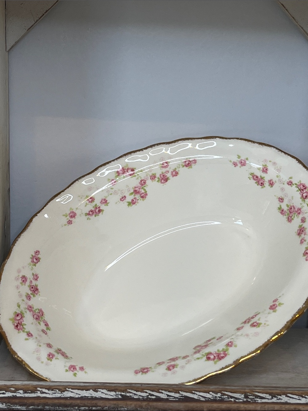 Vintage Pope Gosser Oval Bowl W/pink roses,scalloped edges and trimmed in gold